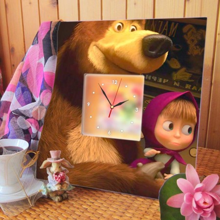 Часы с рисунком Маша и медведь